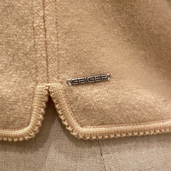 Geiger Womens Knit Cream Knit Blazer / Jacket w Crew Neck and Silver Buttons /S - Picture 14 of 16